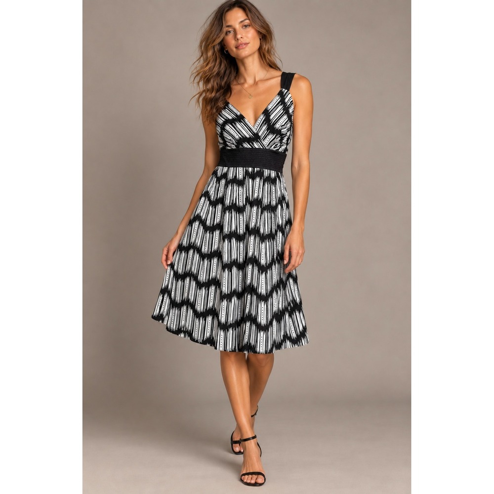 AGB Black White Ikat Dress 10 Geometric Empire Waist Sleeveless Retro Mod Party